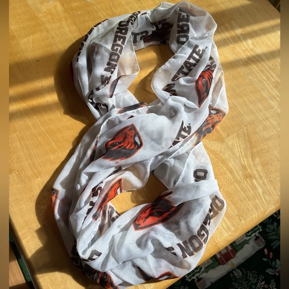 Oregon State Beavers Logo Infinity Scarf